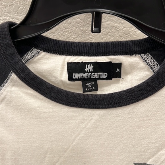 Undefeated baseball T Shirt - size Medium - Picture 3 of 7